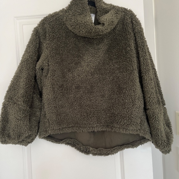Lululemon Teddy Sweater - Picture 1 of 6